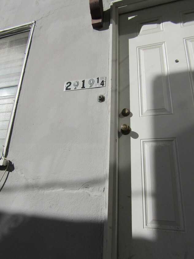 Primary Photo - 2919 1/4 Leeward Ave
