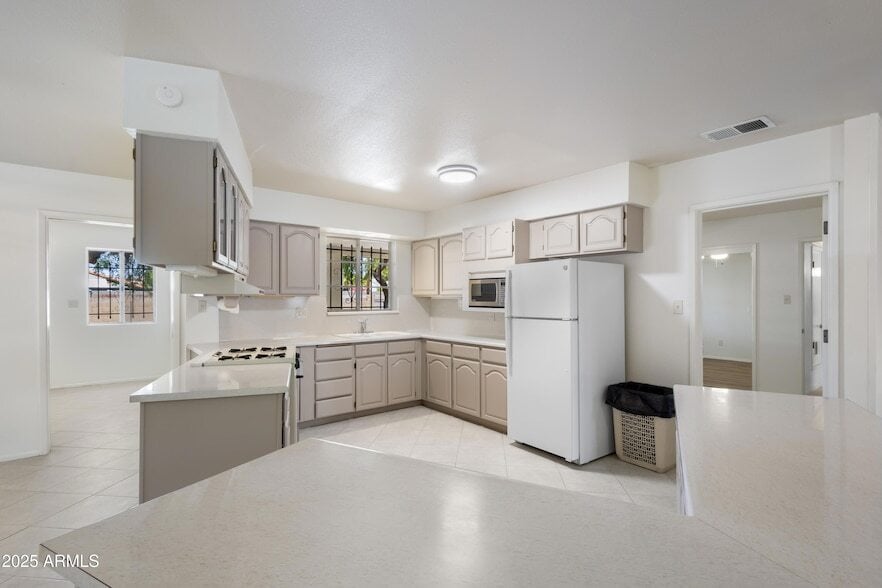 Photo - 5742 N 12th Pl
