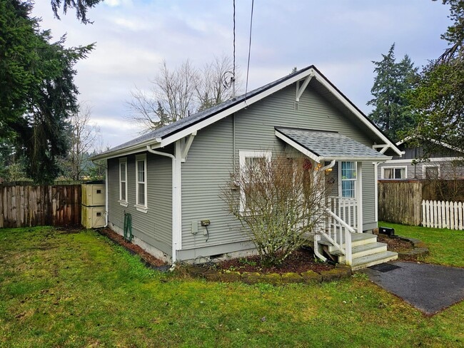 Building Photo - 508 Binghampton St