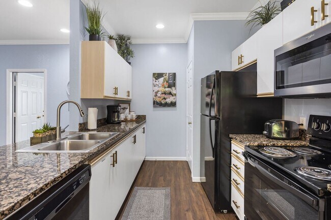 Building Photo - Condo in The Pinnacles of Holiday Hills Re...