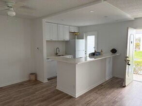 Building Photo - 3600 N Ocean Dr