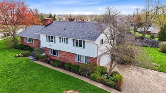 Building Photo - 4500 Acreview Ln