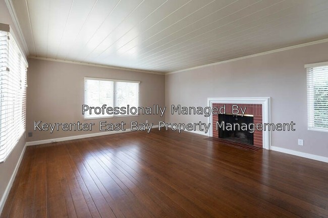 Building Photo - 435 Spruce St