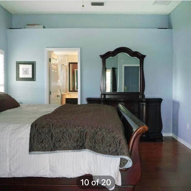 Foto del edificio - 4892 Erin Ln