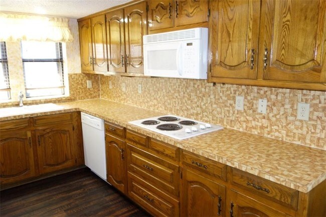 Foto del edificio - 1721 Throwbridge Ln