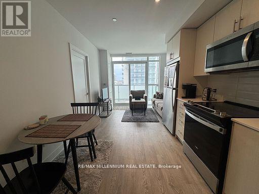 Photo du bâtiment - 2550 Simcoe St N