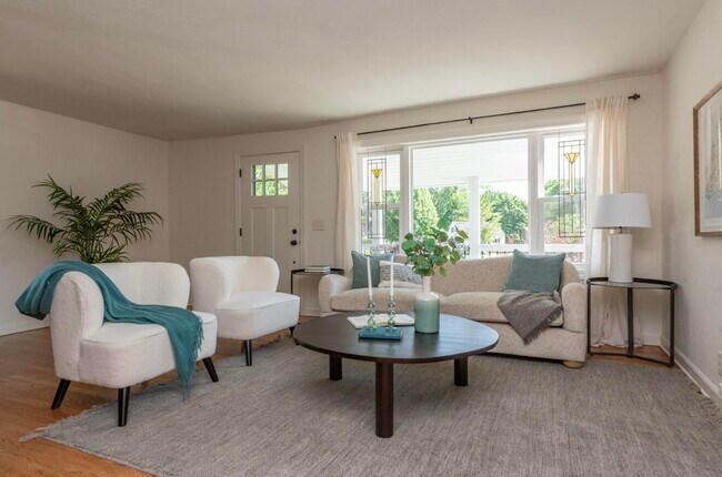 Foto del edificio - 402 E Calumet Rd