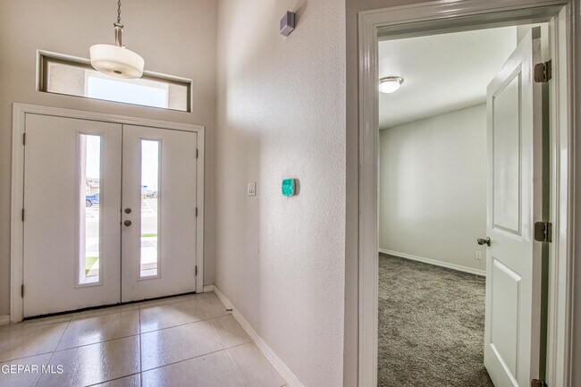 Building Photo - 12821 Methley Ave