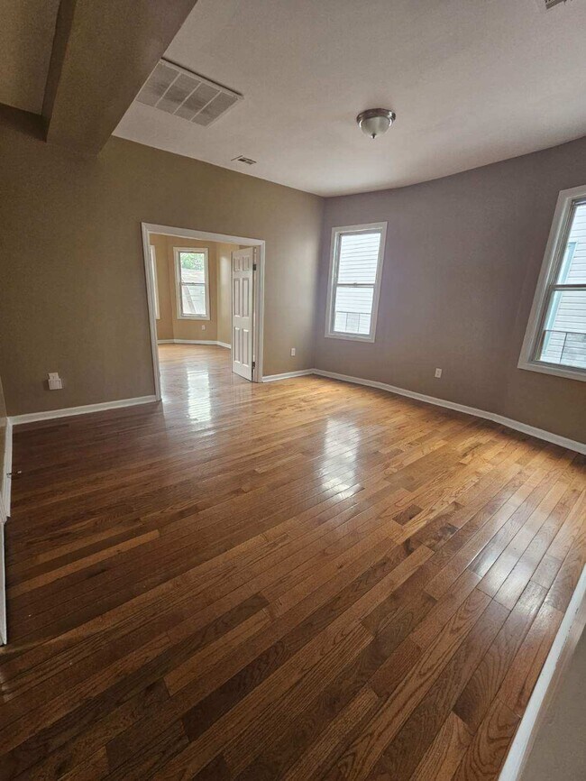 Living Room - 31 Stuyvesant Ave
