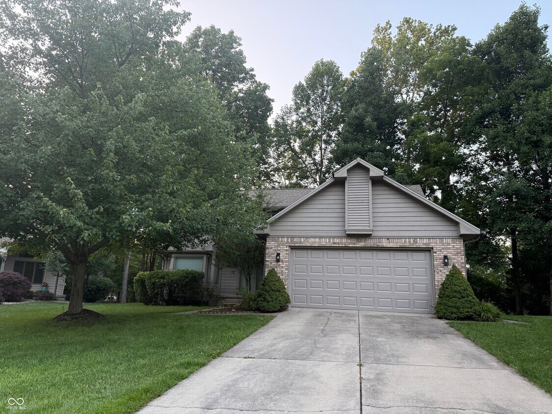 Foto principal - 1112 Bitterwood Ct