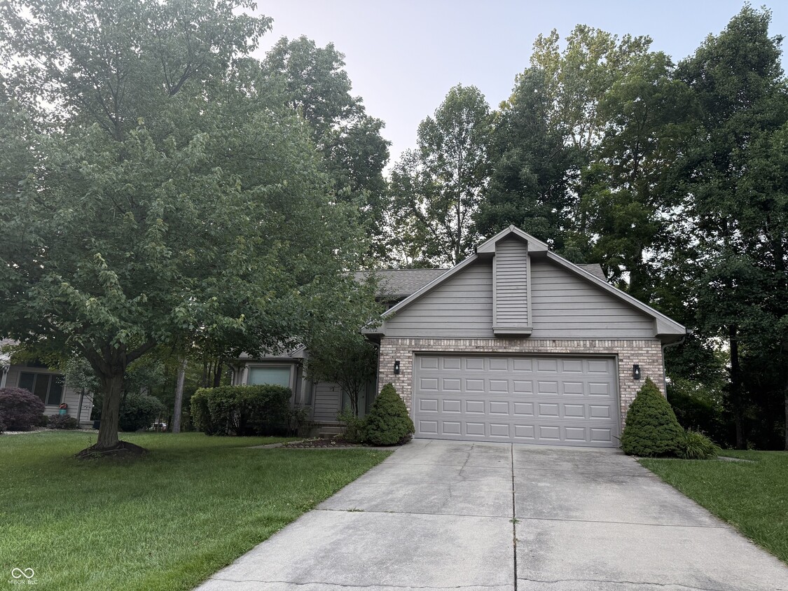 Primary Photo - 1112 Bitterwood Ct