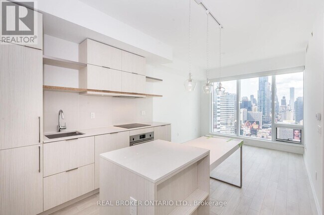 Photo du bâtiment - 197 Yonge St