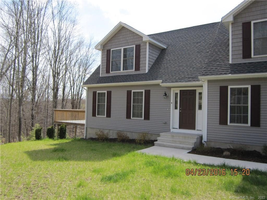 Primary Photo - 28 Moodus Leesville Rd