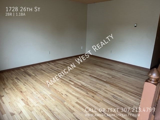 Building Photo - 1728 26th St