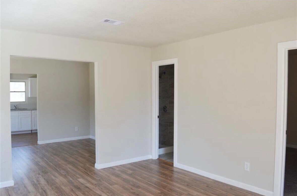 Foto del edificio - 4839 Ventura Ln