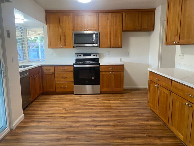 Building Photo - 2160 Tilden Pl