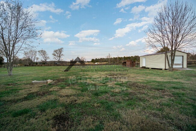 Building Photo - 1135 Salem Rd