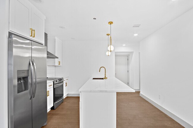 Foto del edificio - 127 E Cottage St