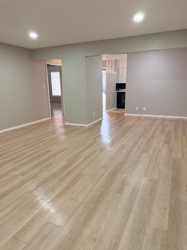 Foto del edificio - 2314 S 84th E Ave