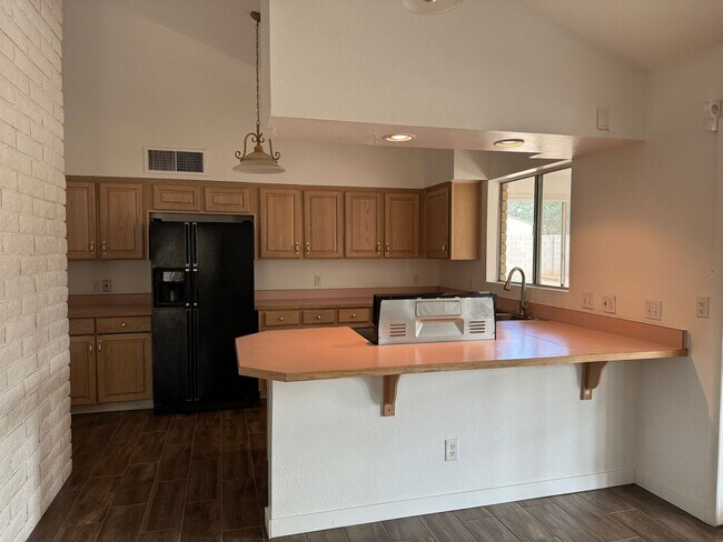 Foto del edificio - 3BR/2BA/2CG, 1514 sq.ft. rental in Sierra Vista, AZ