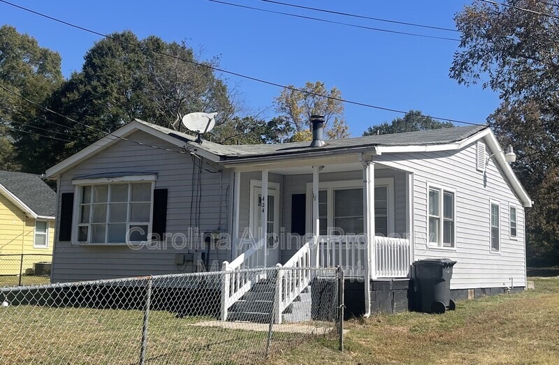 Primary Photo - 424 S Maple St