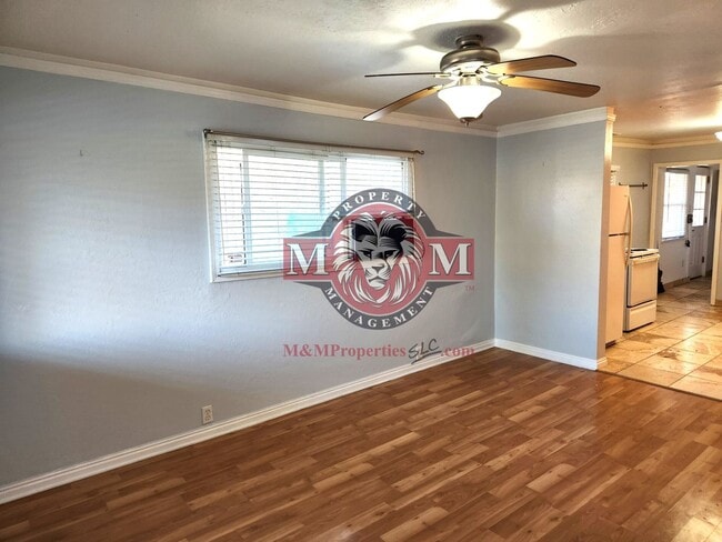 Building Photo - 3 Bd  1 Bath Home in Salt Lake City