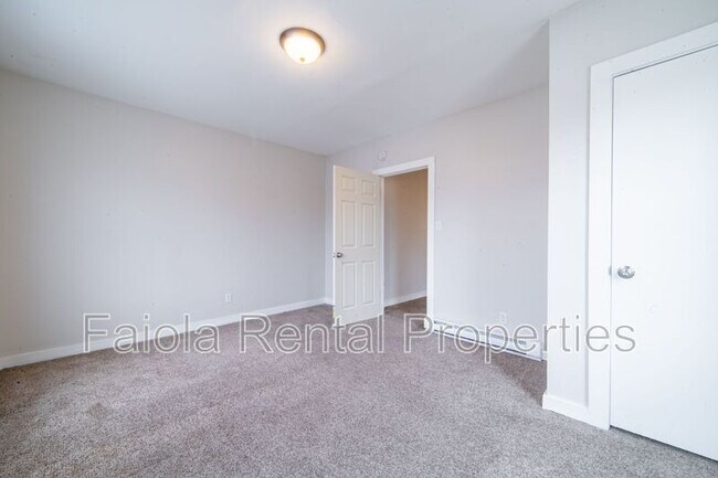 Foto del edificio - 212 N 2nd St