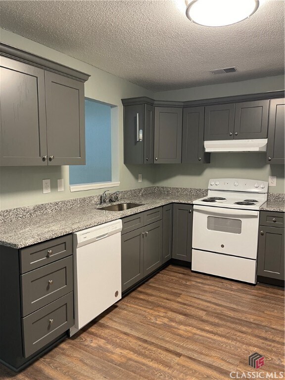 Foto del edificio - 226 Lavender Lakes Dr