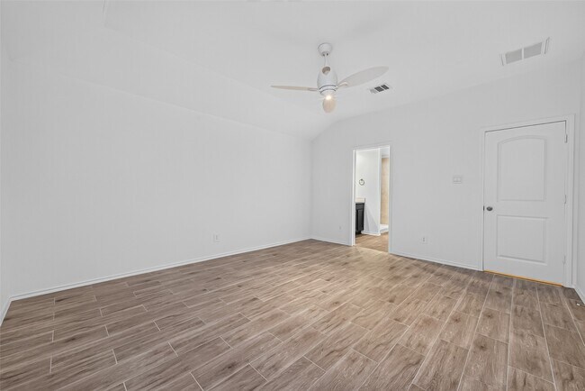 Foto del edificio - 14683 Cyn Pnes Ln