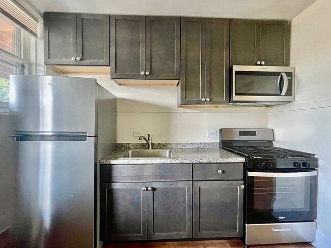 Foto del edificio - 2536 W Thorndale Ave