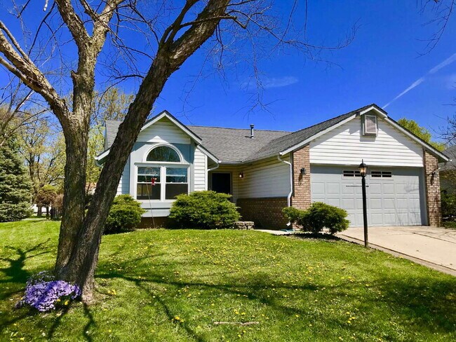 Foto del edificio - Charming 3 Bedroom, 2 Bathroom Home in Perry Township!
