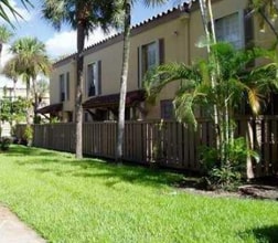 Building Photo - 7160 Fairway Dr