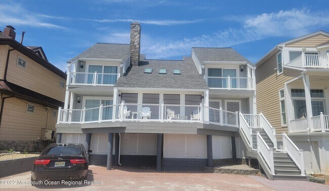 Building Photo - 311 N Ocean Ave