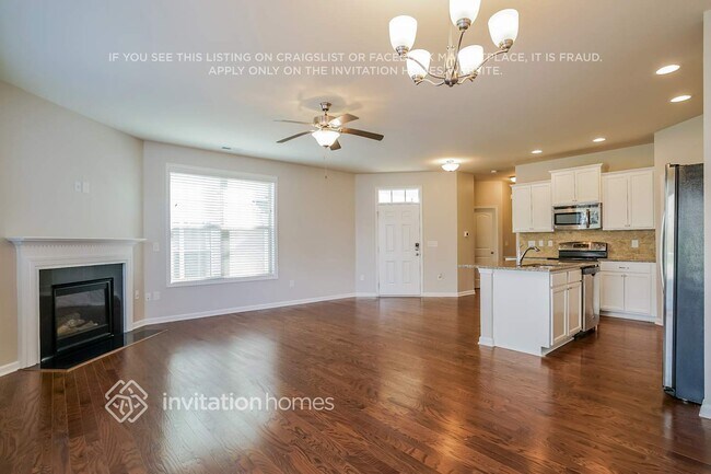 Foto del edificio - 7808 Weathered Oak Way