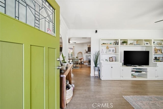 Foto del edificio - 6443 Gross Ave