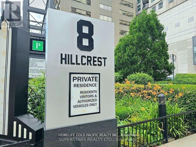 Photo du bâtiment - 8 Hillcrest Ave