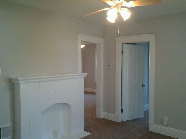 Sala de estar - 10712 Elgin Ave