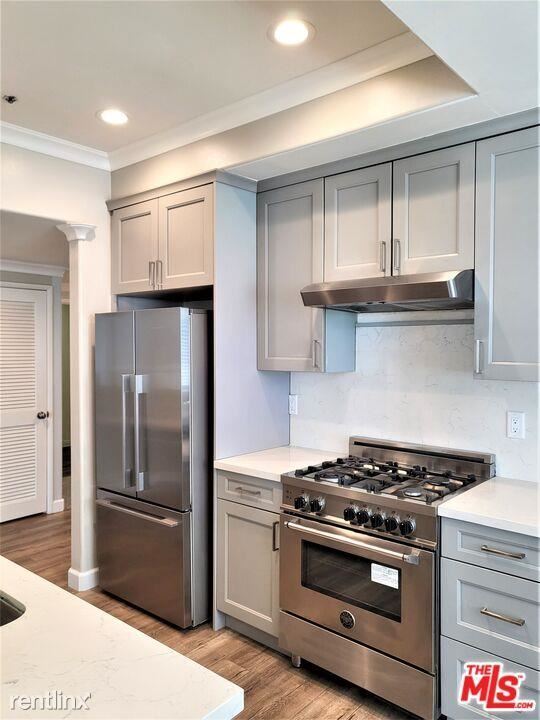 Building Photo - 2 br, 2 bath Condo - 332 S Kingsley Dr Apt...