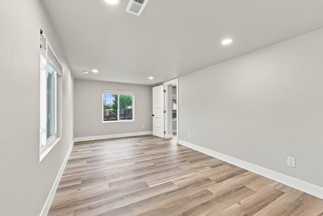 Photo - $2,420.95 with $300 Cleaning Voucher 2 Beds - 1 Bath, Single Family Home in Englewood with Privat...