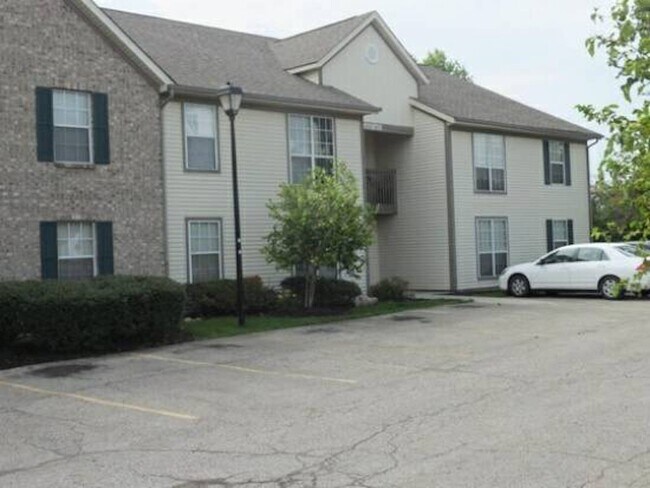 Building Photo - 4600 Barrington Club Dr