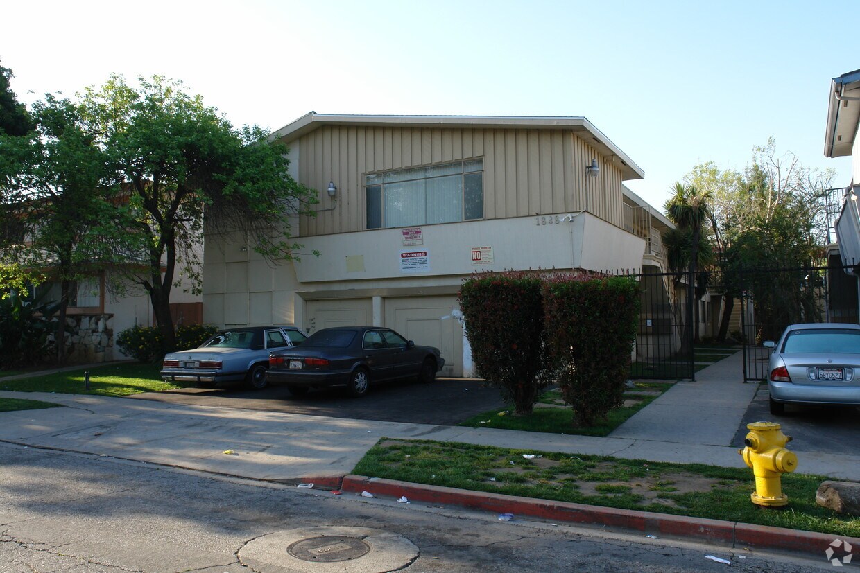 Foto del edificio - 1838 W El Segundo Blvd