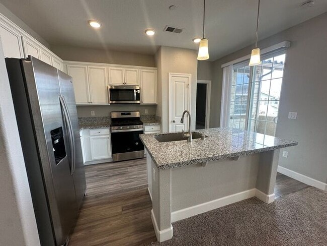 Building Photo - 1780 Dark Horse Rd