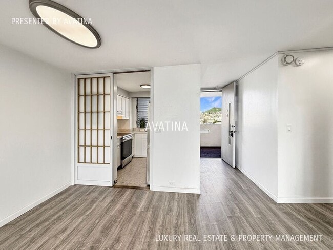 Building Photo - 1212 Punahou St