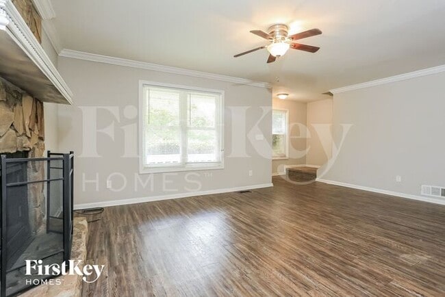 Foto del edificio - 2796 Water Valley Rd