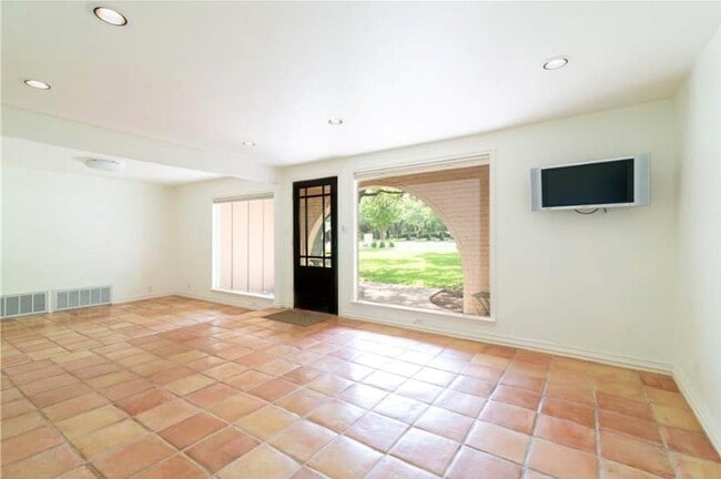 Foto del edificio - 10506 D-K Ranch Rd