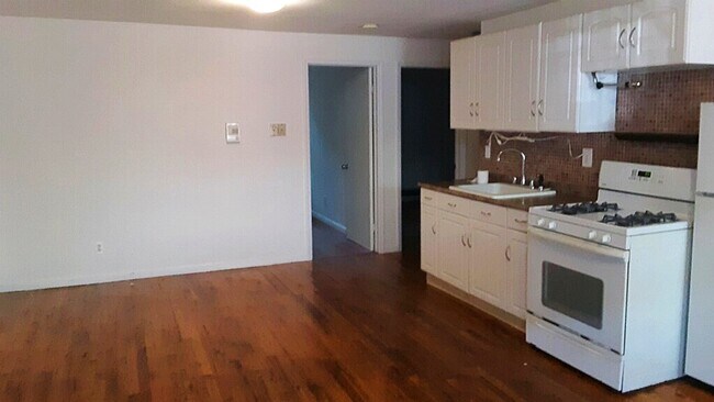 Kitchen / Living / Dining Room - 50 S 6th St