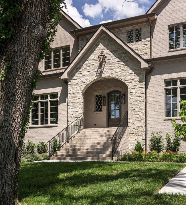 Foto del edificio - 4224 Granny White Pike