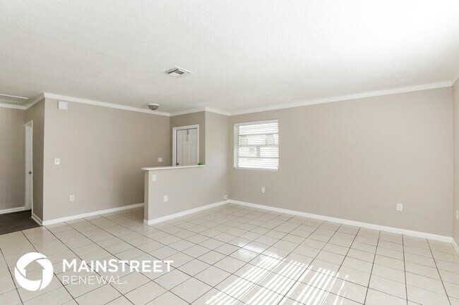 Foto del edificio - 381 NE 164th St