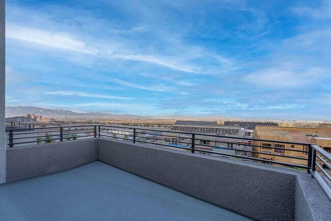 Foto del edificio - 1582 Hopeful Lark Ln