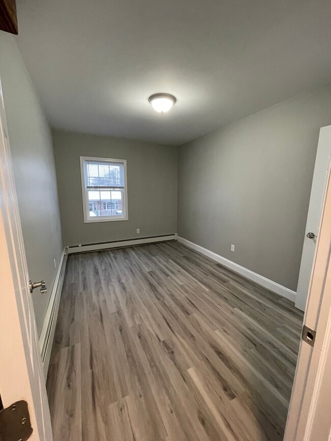 Bed - 19 Rose St